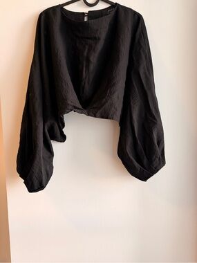 audrey Black Cropped Balloon-Sleeve Blouse